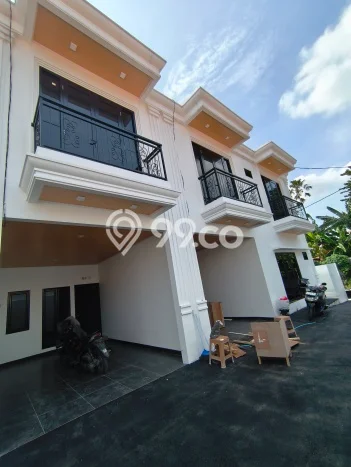 For Sale Rumah 3 Kamar Lokasi Ideal Bagus dan Strategis di Kemayoran For Sale Rumah 3 Kamar Lokasi Ideal Bagus dan Strategis di Kemayoran