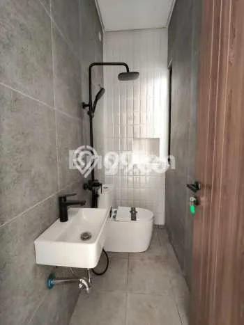Jarang Ada! Rumah Sewa 3 Kamar Bagus Siap Huni Malang Kota Jarang Ada! Rumah Sewa 3 Kamar Bagus Siap Huni Malang Kota
