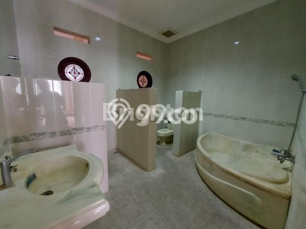 Rumah Kontrakan Malang LT 300m2 LB 500m2 Area Dieng Rumah Kontrakan Malang LT 300m2 LB 500m2 Area Dieng