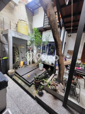 Rumah Elit LB 692m2 Siap Pakai Desain Elegan di Caringin, Bandung Rumah Elit LB 692m2 Siap Pakai Desain Elegan di Caringin, Bandung