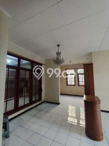 Dijual Hunian Rumah Nyaman 5 Kamar di Gunung Batu, Bandung Dijual Hunian Rumah Nyaman 5 Kamar di Gunung Batu, Bandung