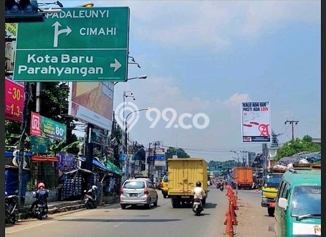 Ruko Dijual di Bandung LT 76m2 & LB 140m2 Lokasi Terbaik! Ruko Dijual di Bandung LT 76m2 & LB 140m2 Lokasi Terbaik!