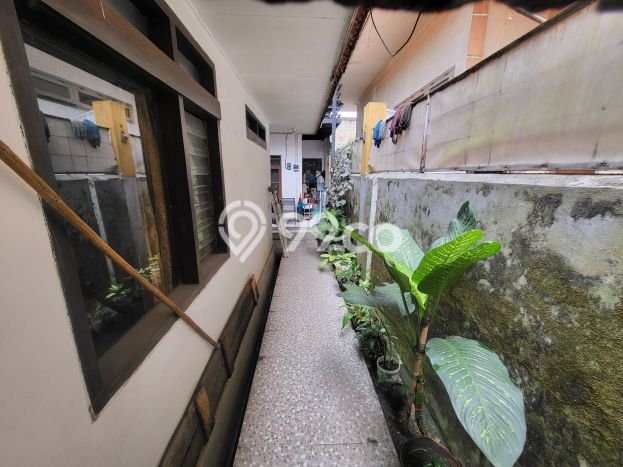 Rumah Elit LB 692m2 Siap Pakai Desain Elegan di Caringin, Bandung Rumah Elit LB 692m2 Siap Pakai Desain Elegan di Caringin, Bandung