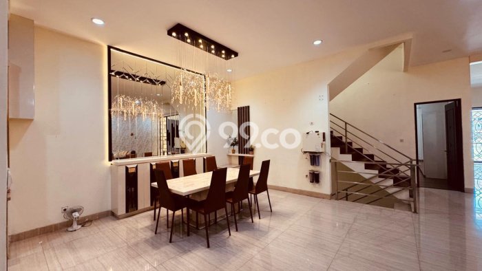 For Sale! Luxury House LT 235m2 Desain Elegan di Pluit For Sale! Luxury House LT 235m2 Desain Elegan di Pluit