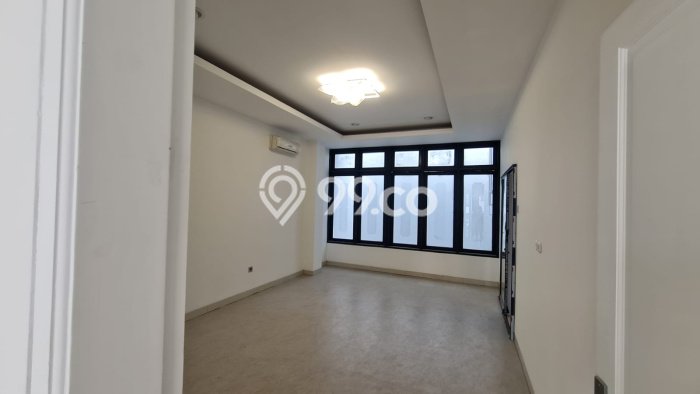 Jual Rumah Luas Megah Dengan View Eksklusif di Pantai Indah Kapuk, Jakarta Utara Jual Rumah Luas Megah Dengan View Eksklusif di Pantai Indah Kapuk, Jakarta Utara
