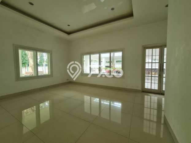 Best Deal Hunian Premium Ideal dan Luas di Menteng, Jakarta Pusat Best Deal Hunian Premium Ideal dan Luas di Menteng, Jakarta Pusat