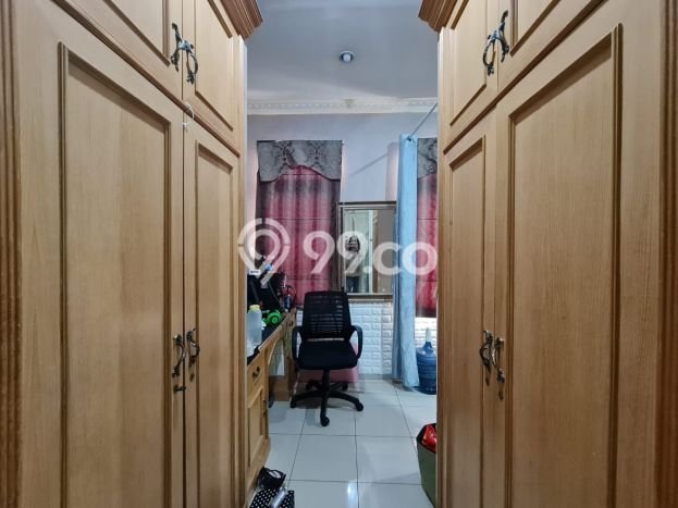 Rumah Elit LB 220m2 Siap Huni Desain Elegan di Pantai Mutiara, Jakarta Utara Rumah Elit LB 220m2 Siap Huni Desain Elegan di Pantai Mutiara, Jakarta Utara