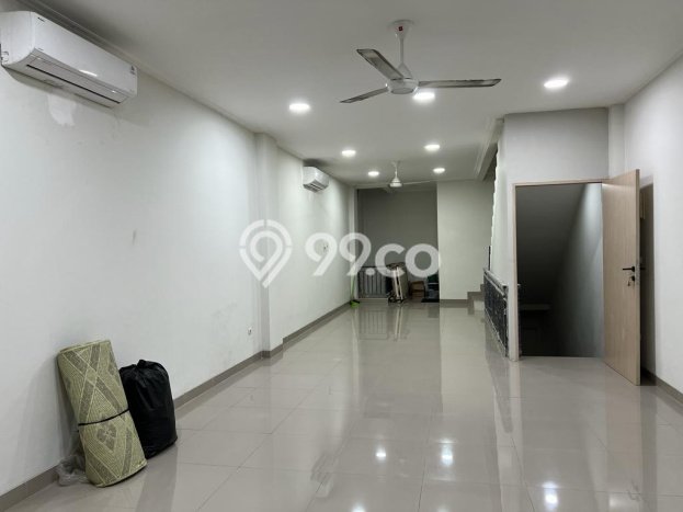 Ruko Dijual di Prime Area Jakarta Utara Luas 180m2 Ruko Dijual di Prime Area Jakarta Utara Luas 180m2