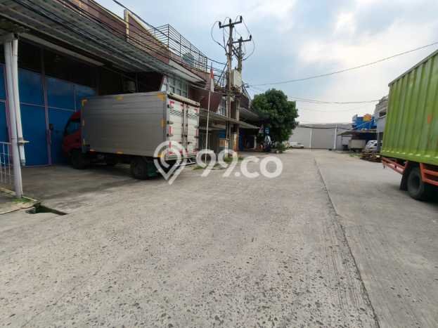 Gudang Disewa di Tangerang dengan LB 500m2 Area Komersial Ramai Gudang Disewa di Tangerang dengan LB 500m2 Area Komersial Ramai