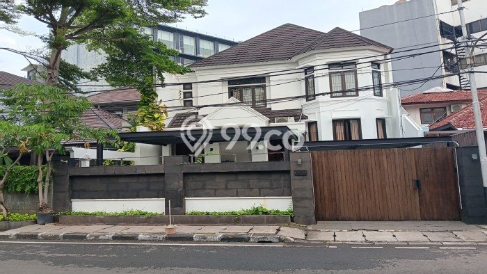 Hunian Eksklusif Siap Huni LT 370m2 di Menteng, Jakarta Pusat Hunian Eksklusif Siap Huni LT 370m2 di Menteng, Jakarta Pusat