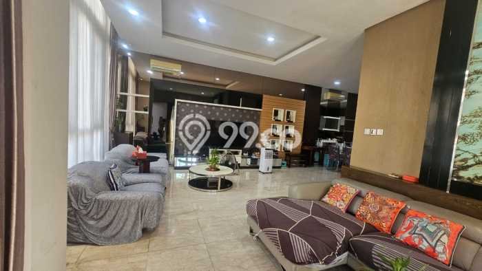 Hunian Elit LB 300m2 Siap Pakai Desain Elegan di Pantai Indah Kapuk, Jakarta Utara Hunian Elit LB 300m2 Siap Pakai Desain Elegan di Pantai Indah Kapuk, Jakarta Utara