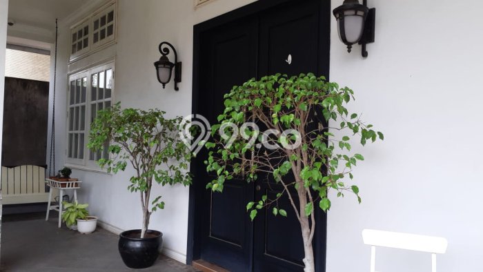 Rumah Mewah Dijual LT 555m2 di Kebayoran Lama, Jakarta Selatan Rumah Mewah Dijual LT 555m2 di Kebayoran Lama, Jakarta Selatan