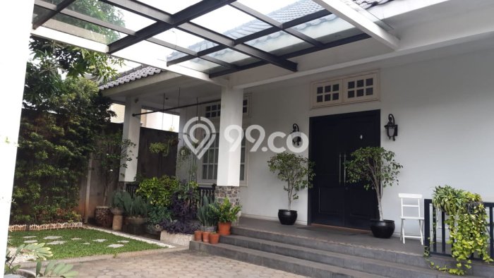 Rumah Mewah Dijual LT 555m2 di Kebayoran Lama, Jakarta Selatan Rumah Mewah Dijual LT 555m2 di Kebayoran Lama, Jakarta Selatan