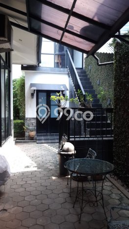 Rumah Mewah Dijual LT 555m2 di Kebayoran Lama, Jakarta Selatan Rumah Mewah Dijual LT 555m2 di Kebayoran Lama, Jakarta Selatan