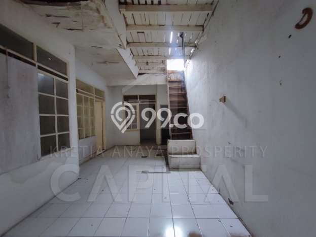 Kesempatan Investasi 4 Kamar Tidur dan 2 Kamar Mandi di , Dekat Pusat Kota, Bandung Kesempatan Investasi 4 Kamar Tidur dan 2 Kamar Mandi di , Dekat Pusat Kota, Bandung