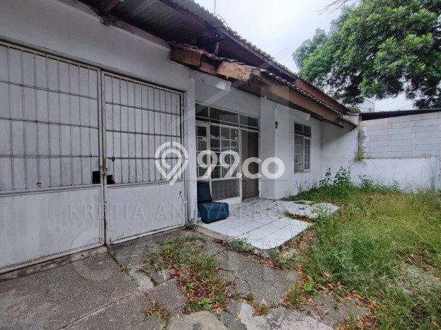 Kesempatan Investasi 4 Kamar Tidur dan 2 Kamar Mandi di , Dekat Pusat Kota, Bandung Kesempatan Investasi 4 Kamar Tidur dan 2 Kamar Mandi di , Dekat Pusat Kota, Bandung