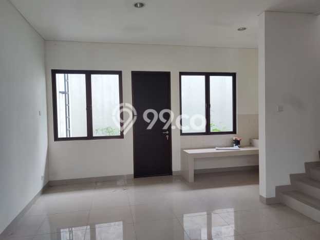 Dijual Cepat Rumah Favorit Siap Huni LB 160m2 di Cakung, Jakarta Timur Dijual Cepat Rumah Favorit Siap Huni LB 160m2 di Cakung, Jakarta Timur