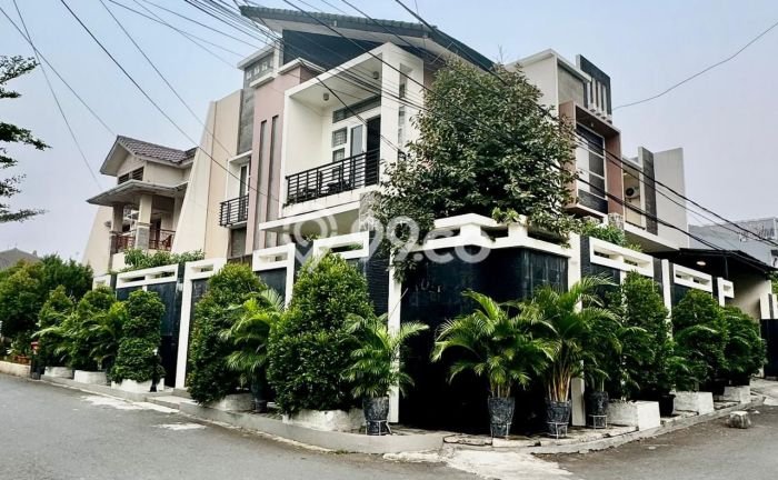 Dijual Rumah Mewah Megah Dengan View Cantik di Pulomas, Jakarta Timur Dijual Rumah Mewah Megah Dengan View Cantik di Pulomas, Jakarta Timur