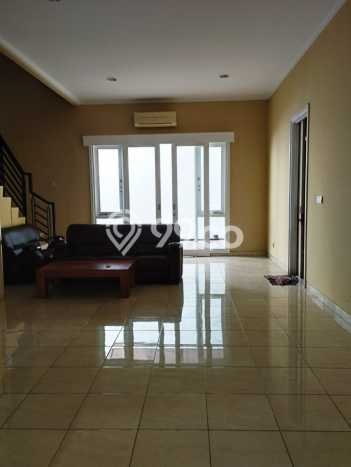 Lokasi strategis! Rumah siap pakai disewakan di Kelapa Gading LB 250m2 Lokasi strategis! Rumah siap pakai disewakan di Kelapa Gading LB 250m2