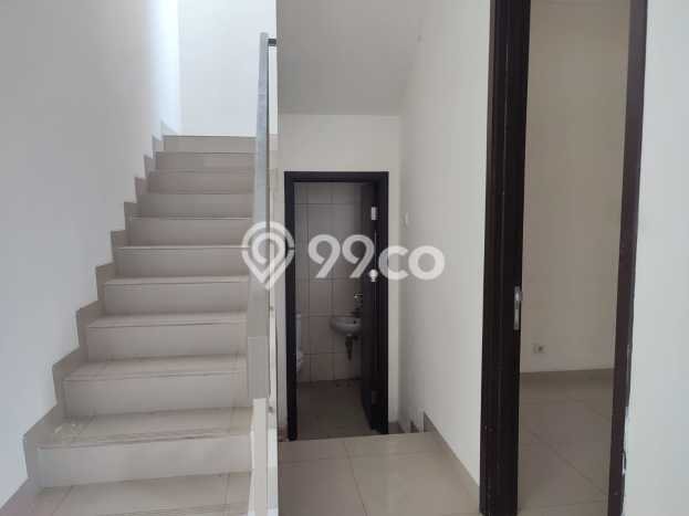 Dijual Cepat Rumah Favorit Siap Huni LB 160m2 di Cakung, Jakarta Timur Dijual Cepat Rumah Favorit Siap Huni LB 160m2 di Cakung, Jakarta Timur