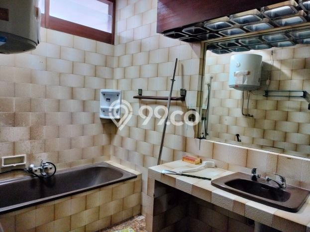 Sewa Rumah Harga Terjangkau di Setra Sari Bandung Punya 4 Kamar Tidur Sewa Rumah Harga Terjangkau di Setra Sari Bandung Punya 4 Kamar Tidur