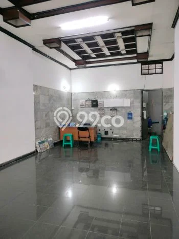 Disewakan Ruko di Kawasan Ramai Sudirman Luas 45m2 Disewakan Ruko di Kawasan Ramai Sudirman Luas 45m2