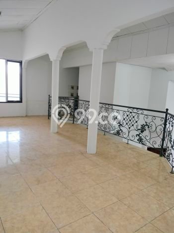 Hunian Elit LB 865m2 Siap Pakai Desain Elegan di Caringin, Bandung Hunian Elit LB 865m2 Siap Pakai Desain Elegan di Caringin, Bandung