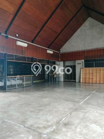 Komersial untuk Disewa di Pusat Bandung Luas Bangunan 1018m2 Komersial untuk Disewa di Pusat Bandung Luas Bangunan 1018m2