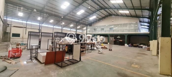 Unit Gudang Dijual di Tangerang LT 5700m2 & LB 5000m2 Unit Gudang Dijual di Tangerang LT 5700m2 & LB 5000m2