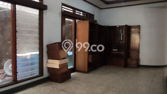 Rumah 5 KT 4 KM LT 300m², LB 287m² di Mangga Besar, Jakarta Barat Rumah 5 KT 4 KM LT 300m², LB 287m² di Mangga Besar, Jakarta Barat