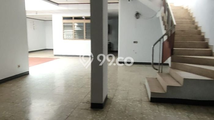 Rumah 5 KT 4 KM LT 300m², LB 287m² di Mangga Besar, Jakarta Barat Rumah 5 KT 4 KM LT 300m², LB 287m² di Mangga Besar, Jakarta Barat