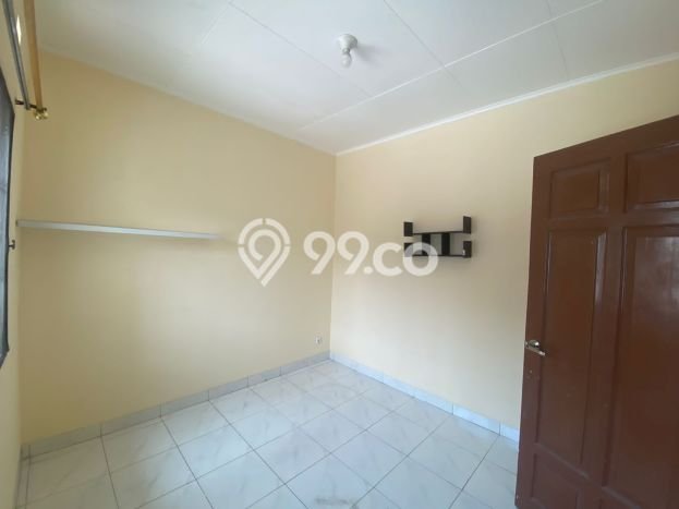 Rumah Modern 3 KT di Taman Surya Jakarta Barat Rumah Modern 3 KT di Taman Surya Jakarta Barat
