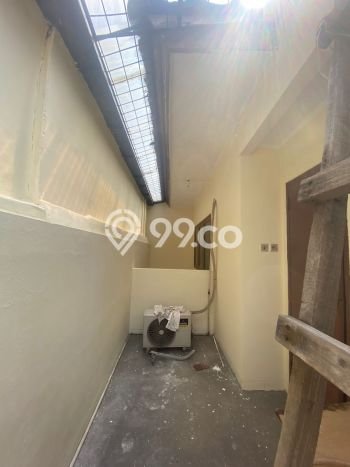Rumah Modern 3 KT di Taman Surya Jakarta Barat Rumah Modern 3 KT di Taman Surya Jakarta Barat