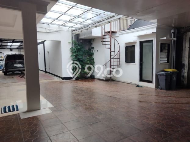 Dijual Rumah Luas Megah Dengan View Eksklusif di Kemang, Jakarta Selatan Dijual Rumah Luas Megah Dengan View Eksklusif di Kemang, Jakarta Selatan