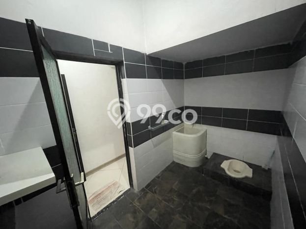 Dijual Cepat Rumah Bagus Siap Huni LB 350m2 di Bogor Barat, Bogor Dijual Cepat Rumah Bagus Siap Huni LB 350m2 di Bogor Barat, Bogor