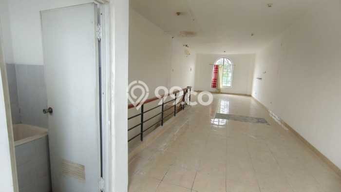 Unit Ruko Disewakan di Gading Serpong di Area Ramai & Strategis Unit Ruko Disewakan di Gading Serpong di Area Ramai & Strategis
