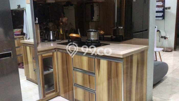 Rumah Minimalis 5 Kamar LT 200m2 di Lippo Karawaci Rumah Minimalis 5 Kamar LT 200m2 di Lippo Karawaci