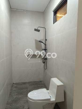 Rumah Elit LB 295m2 Siap Pakai Desain Elegan di Cengkareng Barat, Jakarta Barat Rumah Elit LB 295m2 Siap Pakai Desain Elegan di Cengkareng Barat, Jakarta Barat