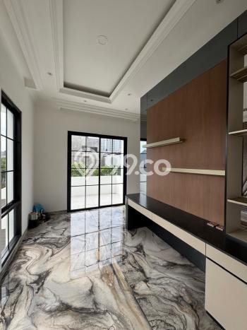 For Sale! Luxury House LT 236m2 Desain Modern di Alam Sutera For Sale! Luxury House LT 236m2 Desain Modern di Alam Sutera