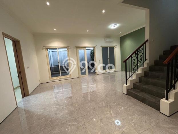 Dijual Rumah Mewah Elegan Dengan View Eksklusif di Gading Serpong Pondok Hijau Golf, Tangerang Dijual Rumah Mewah Elegan Dengan View Eksklusif di Gading Serpong Pondok Hijau Golf, Tangerang