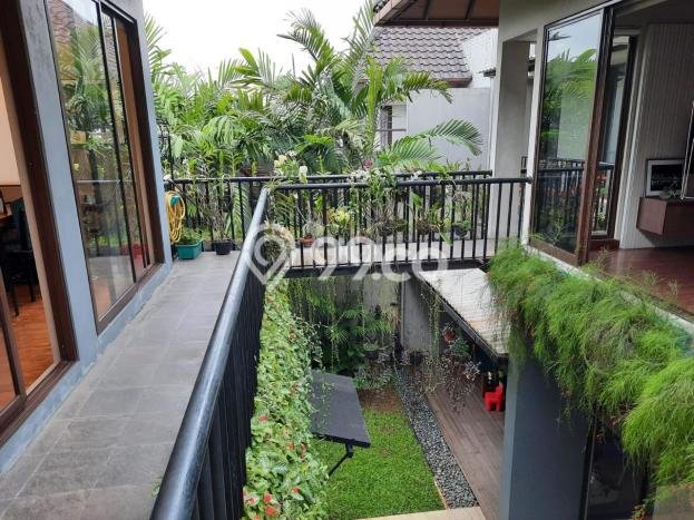 Jual Rumah Luas Elegan Dengan View Cantik di BSD, Tangerang Jual Rumah Luas Elegan Dengan View Cantik di BSD, Tangerang