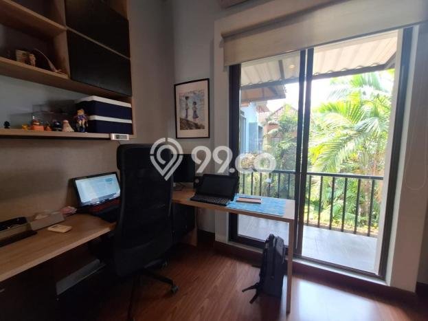 Jual Rumah Luas Elegan Dengan View Cantik di BSD, Tangerang Jual Rumah Luas Elegan Dengan View Cantik di BSD, Tangerang