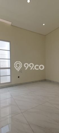 Rumah Mewah LB 315m2 Siap Pakai Desain Elegan di Gading Serpong, Tangerang Rumah Mewah LB 315m2 Siap Pakai Desain Elegan di Gading Serpong, Tangerang