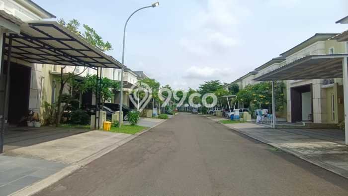 Jual Rumah Mewah Megah Dengan View Eksklusif di Alam Sutera, Tangerang Jual Rumah Mewah Megah Dengan View Eksklusif di Alam Sutera, Tangerang