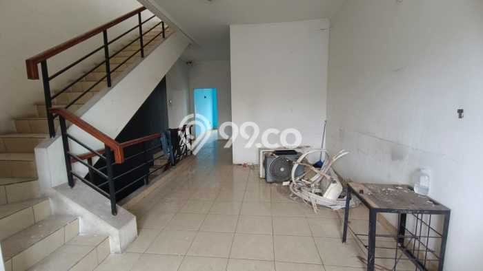 Unit Ruko Disewakan di Gading Serpong di Area Ramai & Strategis Unit Ruko Disewakan di Gading Serpong di Area Ramai & Strategis