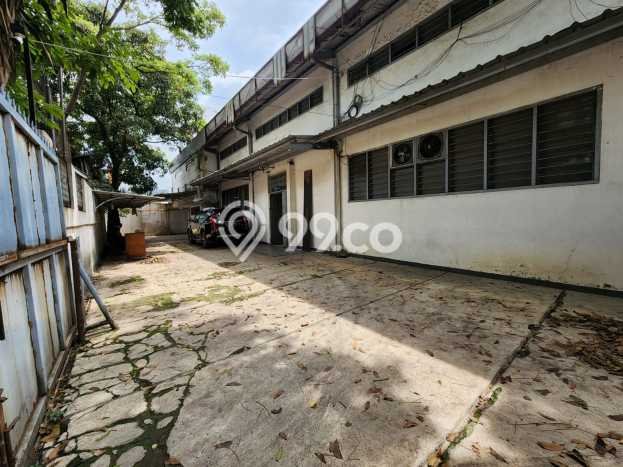 LOKASI PREMIUM! Gudang Kawasan Bandung Kulon, Luas 1050m2m², Akses Strategis LOKASI PREMIUM! Gudang Kawasan Bandung Kulon, Luas 1050m2m², Akses Strategis
