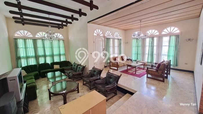 Rumah Elit Modern Tanpa Renovasi di BKR Bandung Rumah Elit Modern Tanpa Renovasi di BKR Bandung