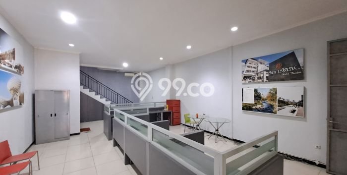 Ruko Bagus Dijual LB 250m2 Lokasi Strategis Bandung Area Cocok untuk Bisnis Ruko Bagus Dijual LB 250m2 Lokasi Strategis Bandung Area Cocok untuk Bisnis