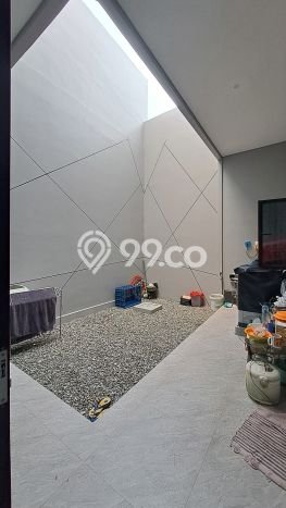 Rumah Luxury Modern Tanpa Renovasi di BKR Bandung Rumah Luxury Modern Tanpa Renovasi di BKR Bandung