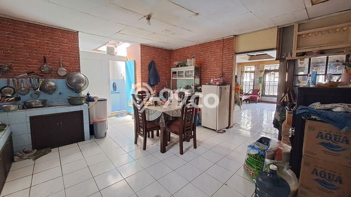 For Sale Rumah 5 Kamar Lokasi Ideal Nyaman dan Strategis di Regol For Sale Rumah 5 Kamar Lokasi Ideal Nyaman dan Strategis di Regol